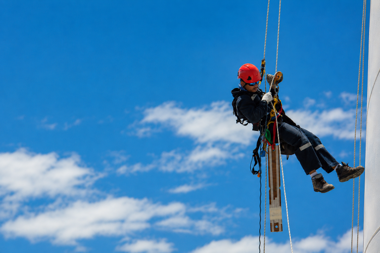 Trabajos verticales y acceso mediante cuerda